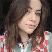 Insegnate di graphic & visual design laureata all'Accademia di Belle Arti di Verona